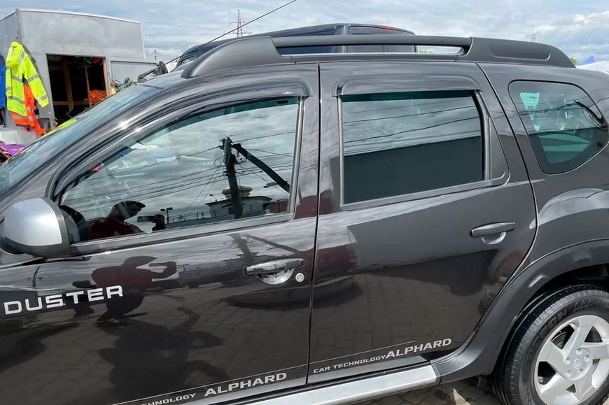 Дефлектори вікон (вітровики) Renault Duster I 2008-2017 рр (на скотче) (HiC) 4 шт REN24 фото