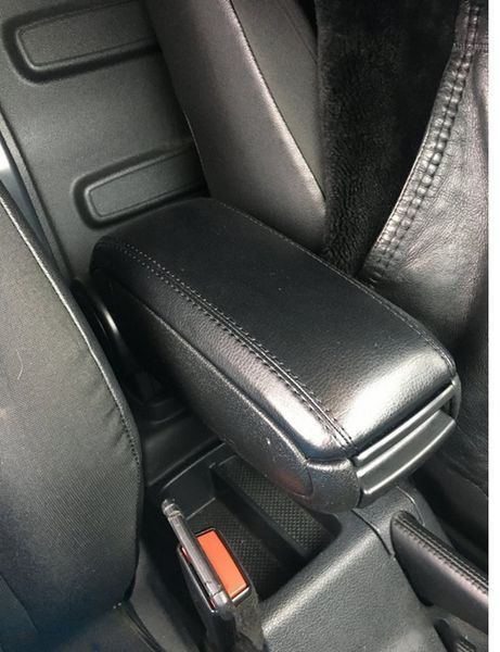Підлокітник V1 (в підстаканник) Для Volkswagen Caddy 2010-2015 рр BVWTA0320-N фото