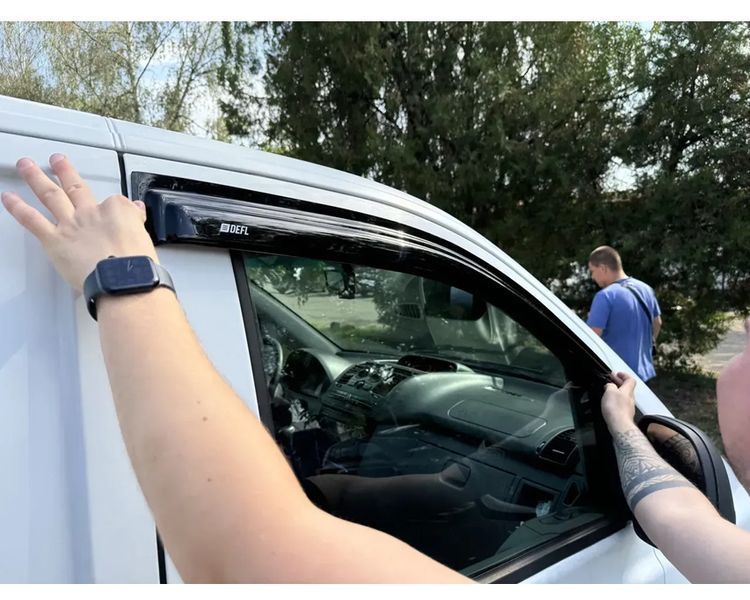 Вітровики для Mercedes Vito W-639 Viano 2003-2015 (Defl) 00-00014459 фото